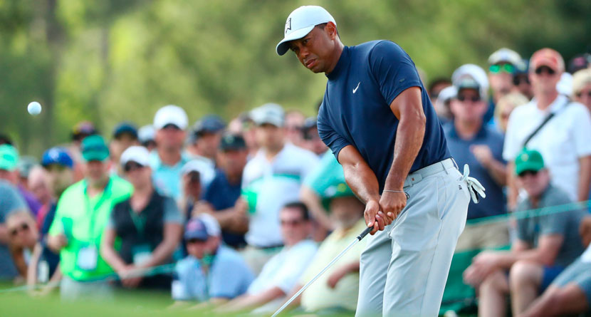 Tiger Pulls Off Vintage Recovery To Temporarily Tie Masters Lead