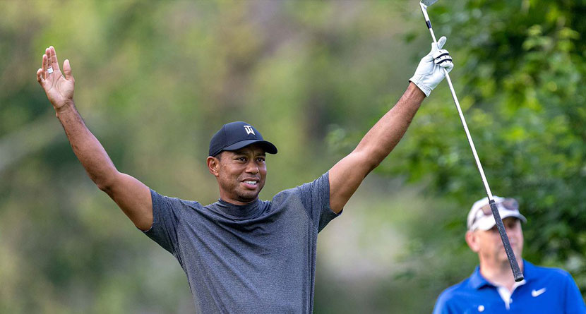 Tiger Nearly Jars Ace Alongside Manning In Pro-Am